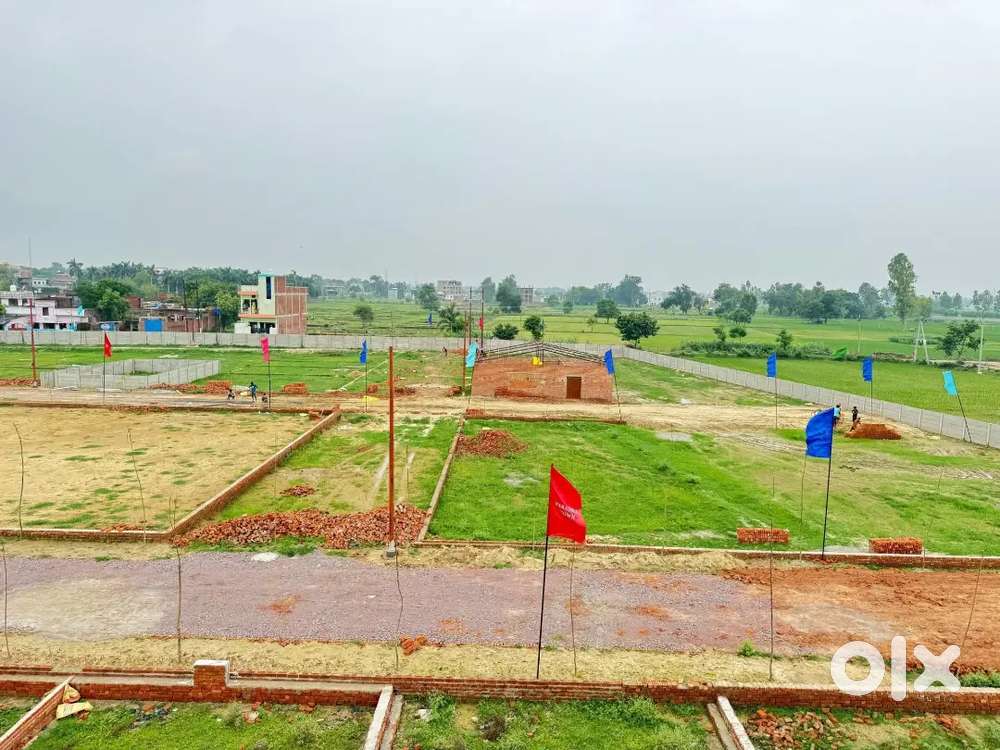बुलडोजर प्रूफ प्रोजेक्ट गोसाईगंज बाजार के पास जिला पंचायत से अप्रूव्ड