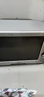We r selling old Tv with low price
