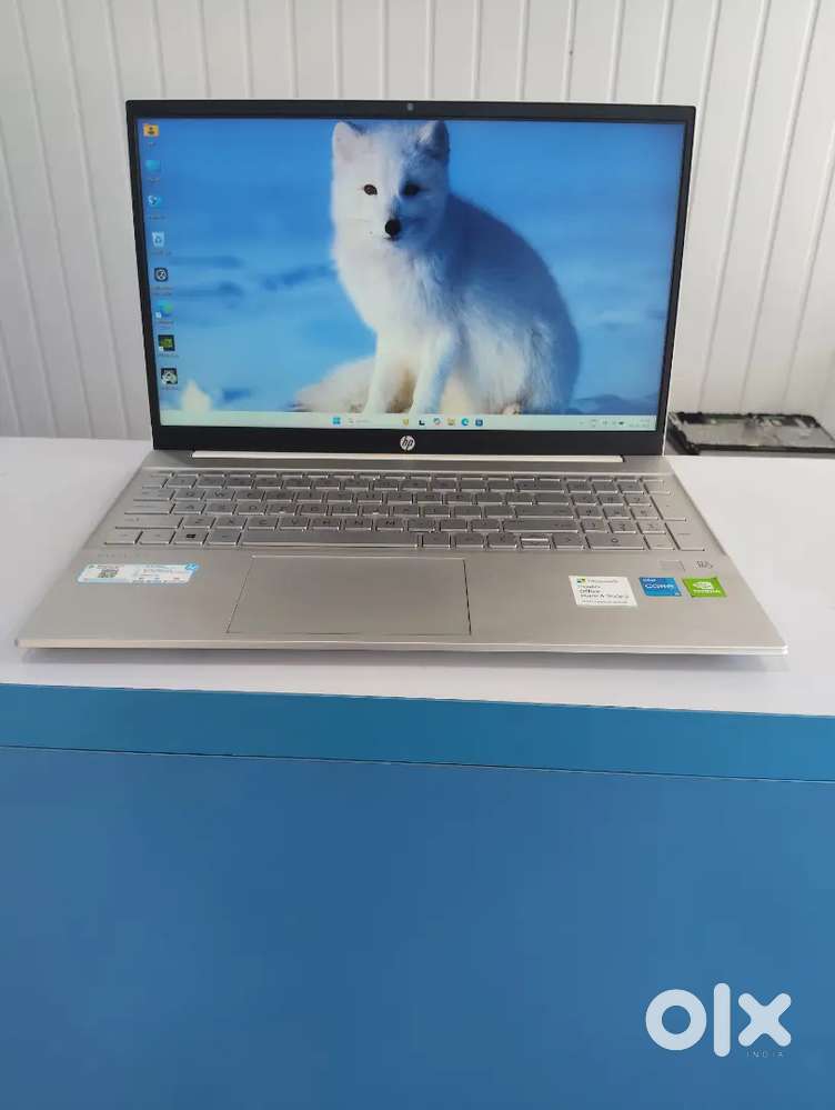 HP PAVILION 15-egO124TX with warranty