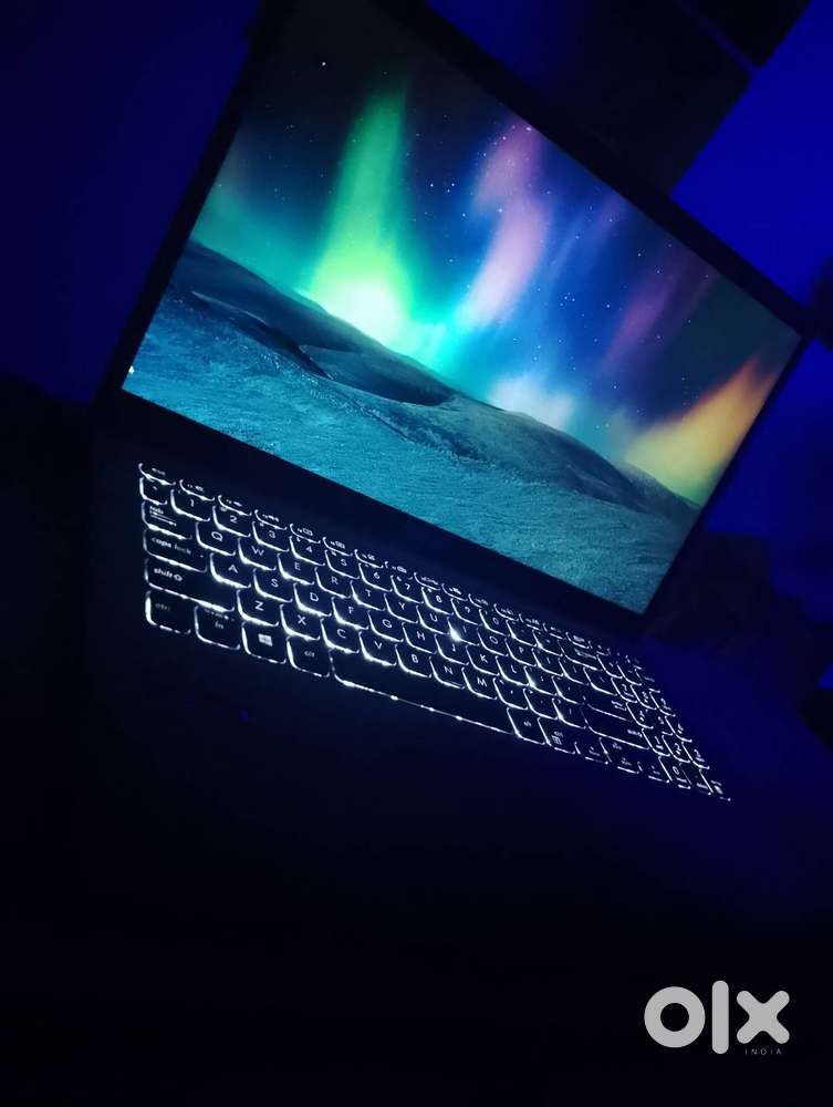 ASUS Vivobook 15 (Ryzen 3, 8GB RAM, 256GB SSD) – Premium Performance