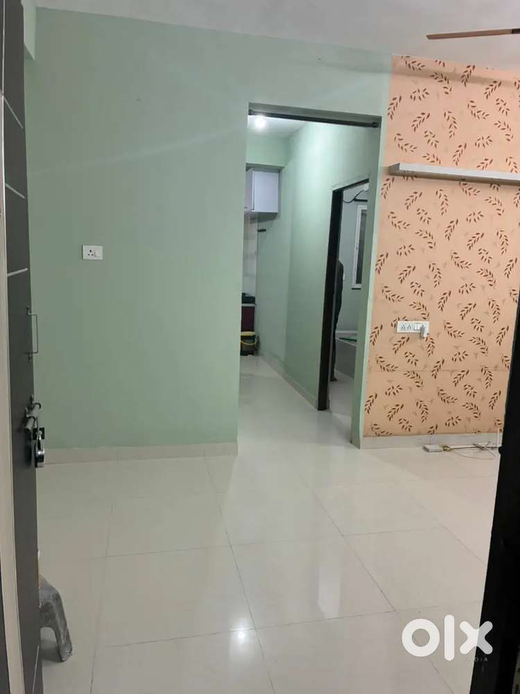 1 BHK Furnished flat near Zudio showroom old Mundhwa road