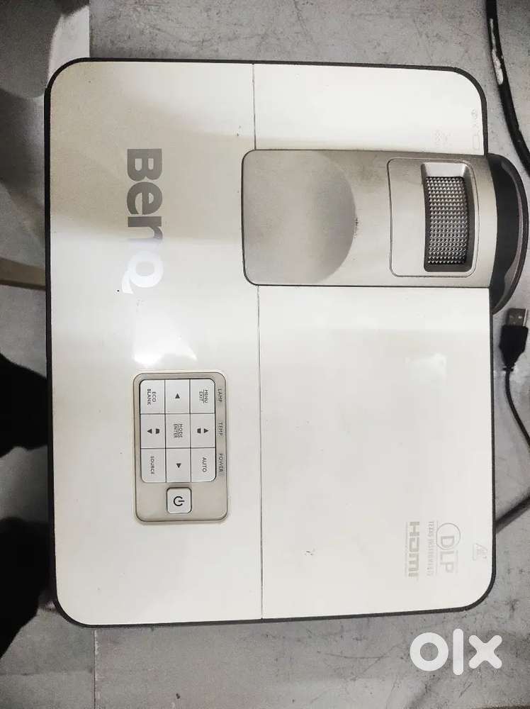 Projector benq Short Throw