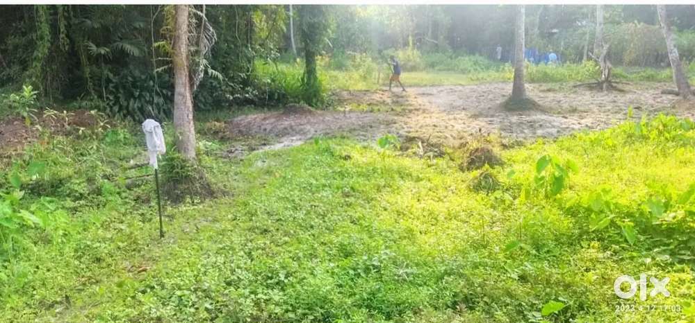 Urgent!urgent! 14 cent  for 18 lacs only(negotiable)