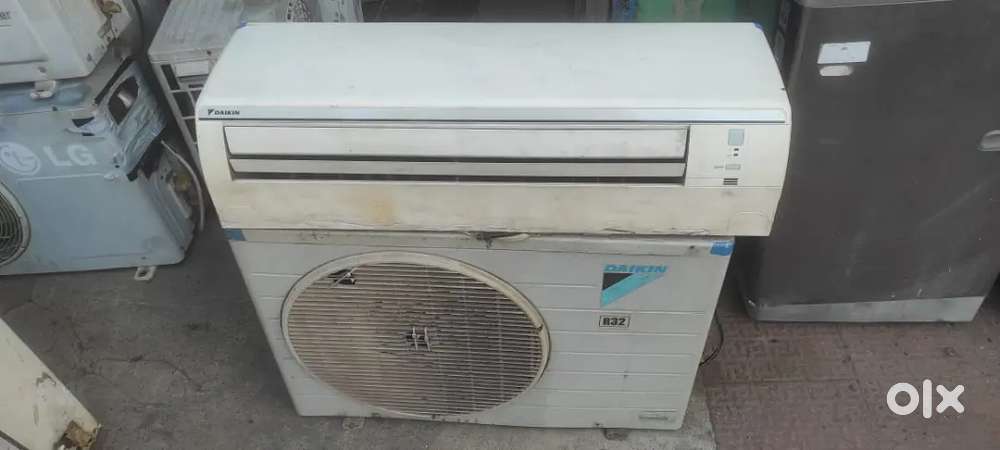 Daikin split AC 1.5 TR