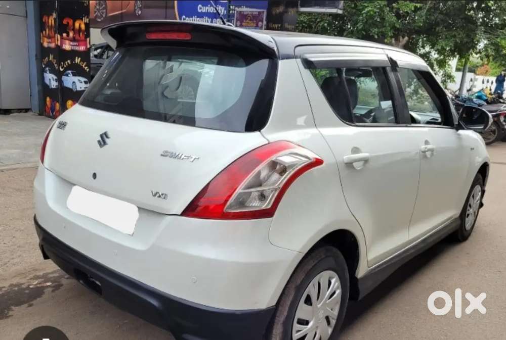 Maruti Suzuki Swift 2017 Petrol 113000 Km Driven