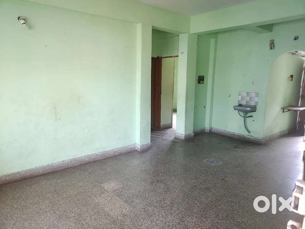 Near Mmtc Colony, beside Bsnl office, main road point.