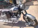 Royal Enfield classic 350( very good condition)