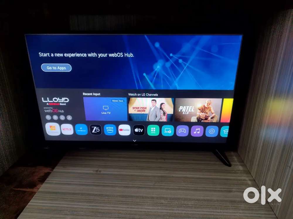 32 inch Lloyd TV