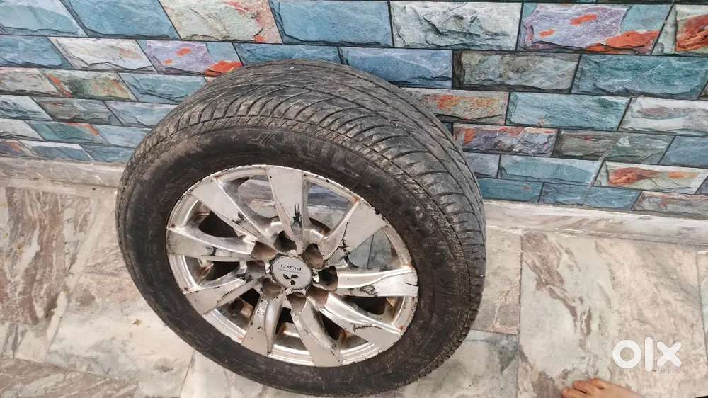 Alloy with trye gd condition 13 inch alloy with tyre