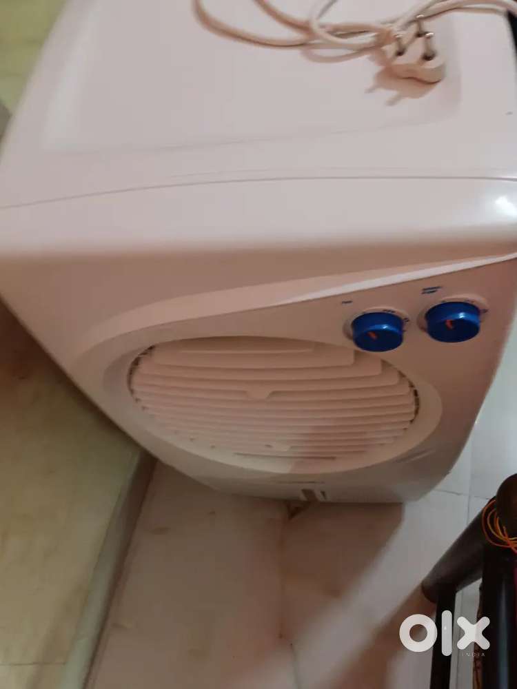 Bajaj cooler 36 ltr