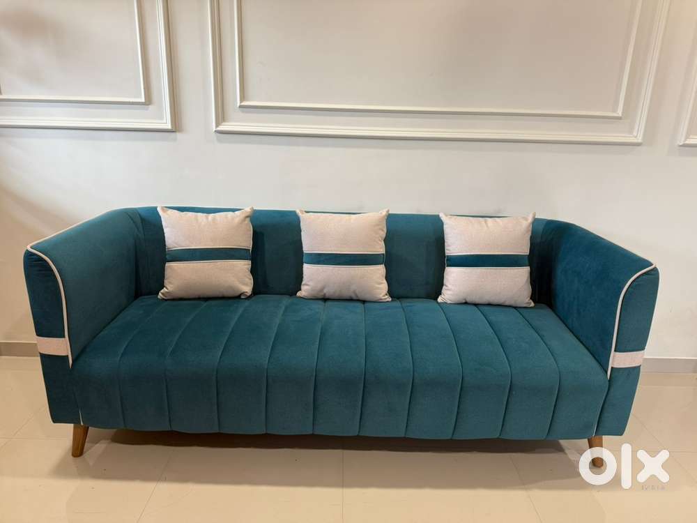 Sofa brand new. Top quality