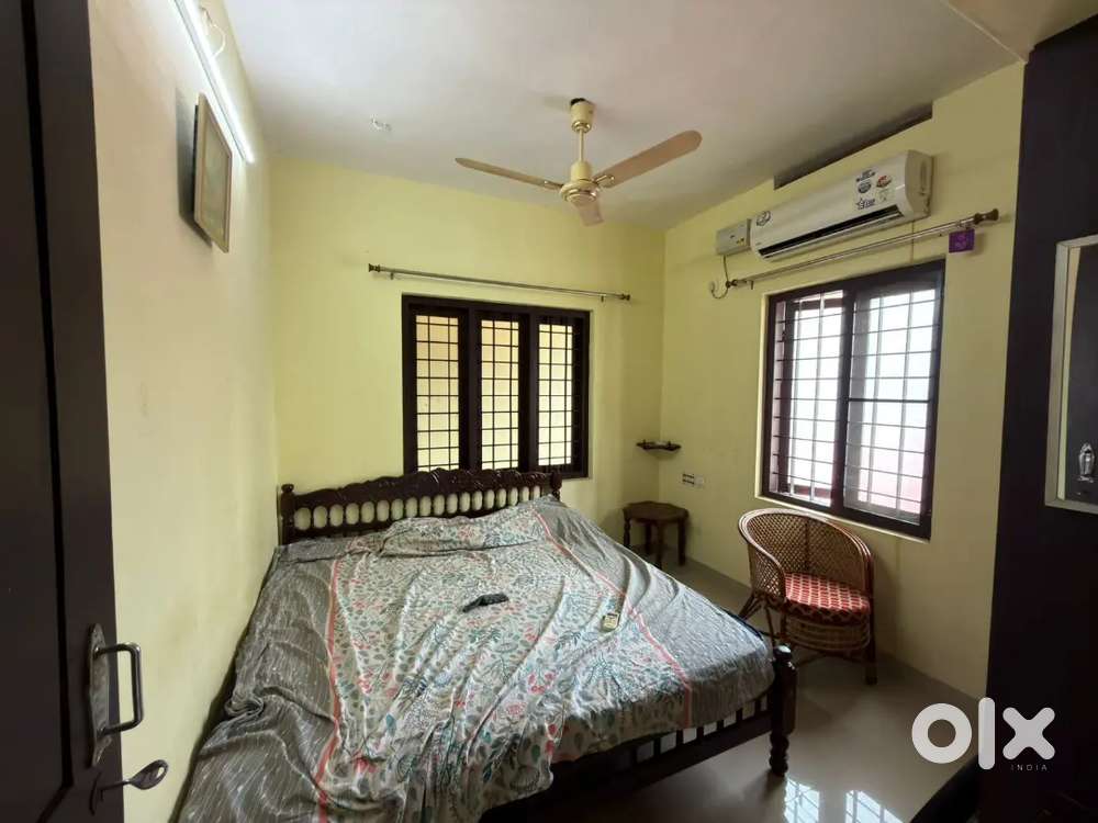 1 BED ROOM furnished a/c single room Muttada near Kuravankonam 7000/-