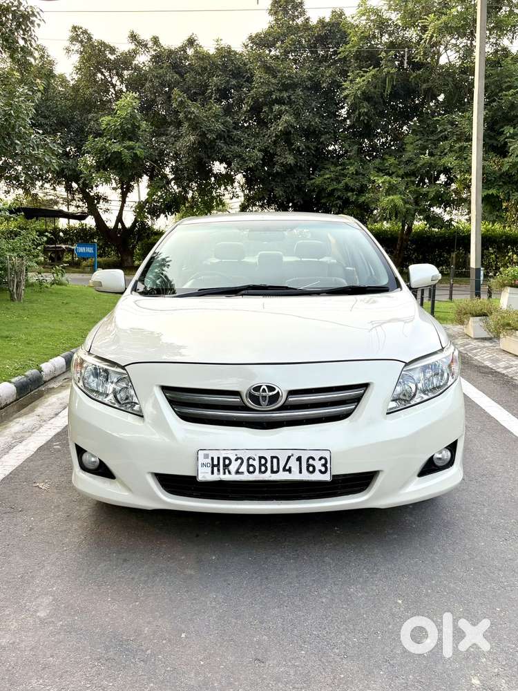 Toyota Corolla Altis 1.8 J, 2010, Petrol