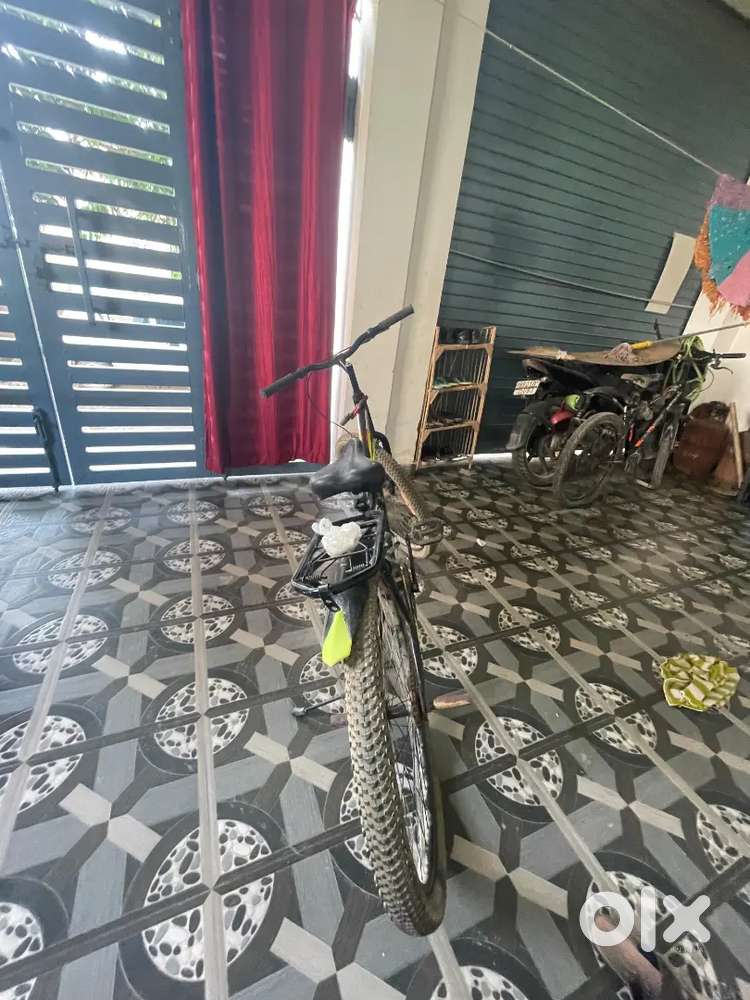 NEW CYCLE IN VERY GOOD CONDITION OF NICE COMPANY
