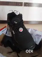 acme safty sports shoes