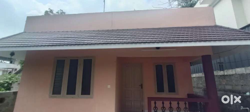 Independent House for Rent Near Thozhuvancodu Devi Temple