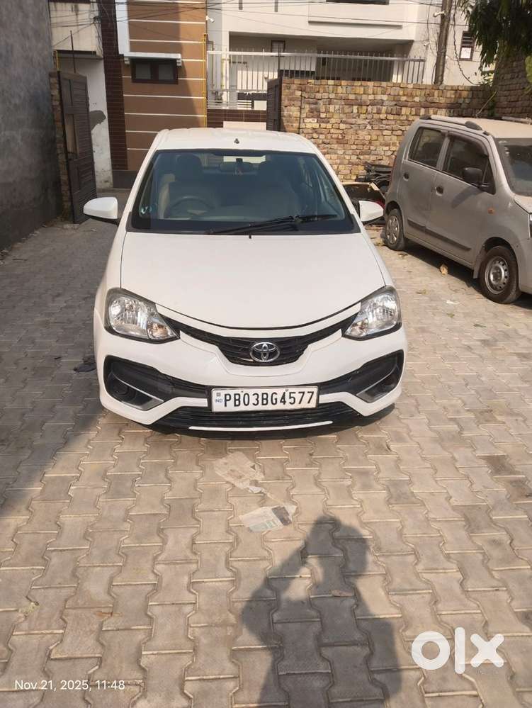 Toyota Etios Liva 2015 Diesel Well Maintained