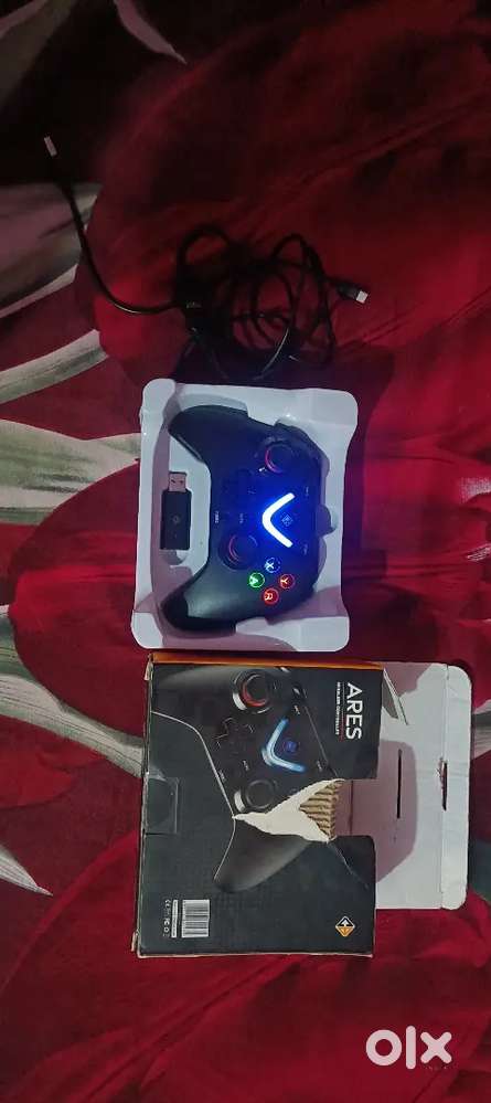 Cosmic Byte ARES Wireless Controller for PC,Accurate Joysticks,(Black)