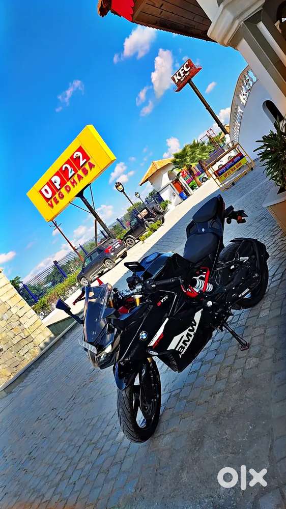 BMW G310RR a brand new condition bike