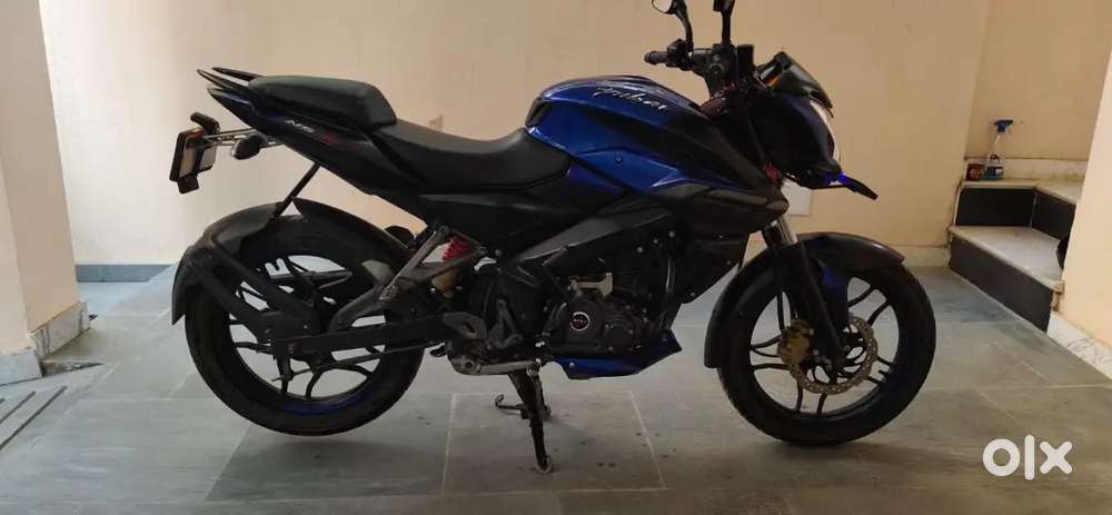 bajaj/pulsar n 160