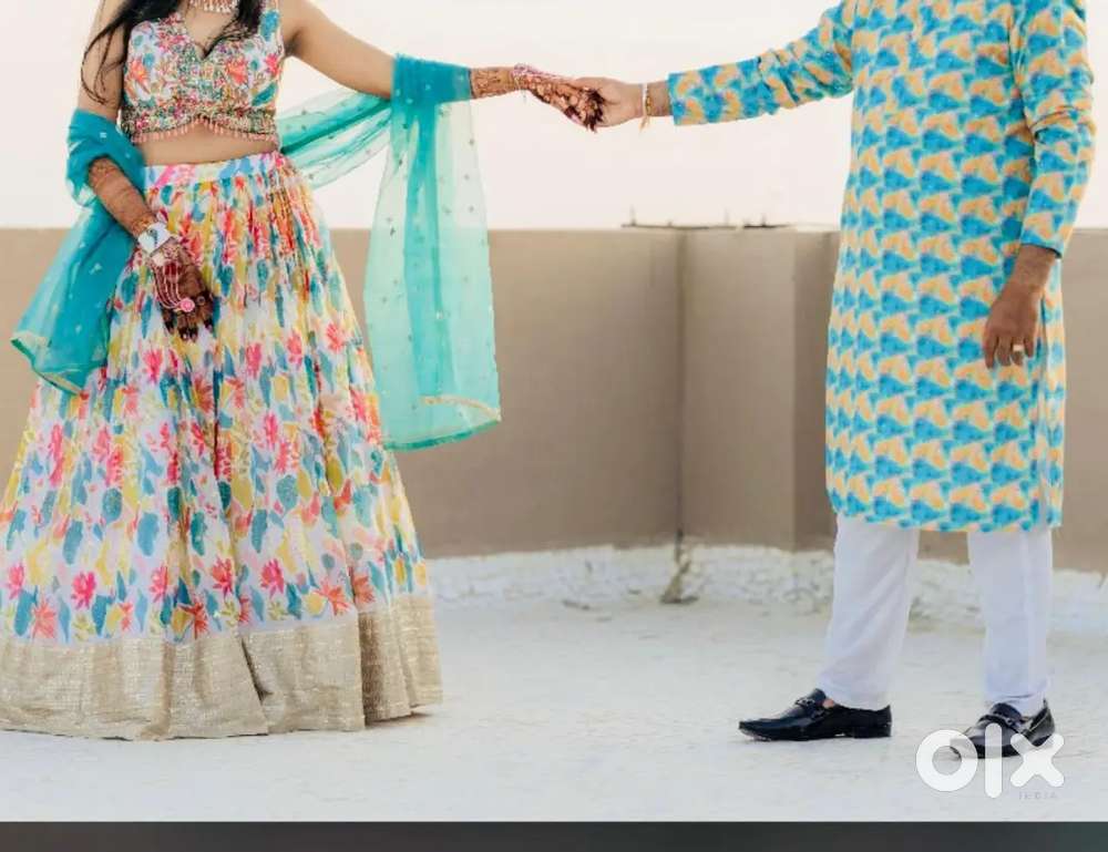 New couple pair for haldi