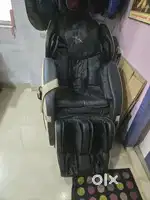 Premium massage chair