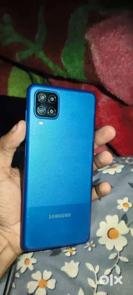 Samsung a12 6/128gb sealed phone good condition