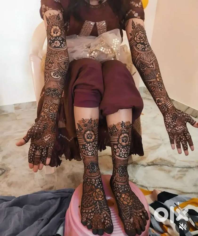 Mehndi designer for bride nonbridal