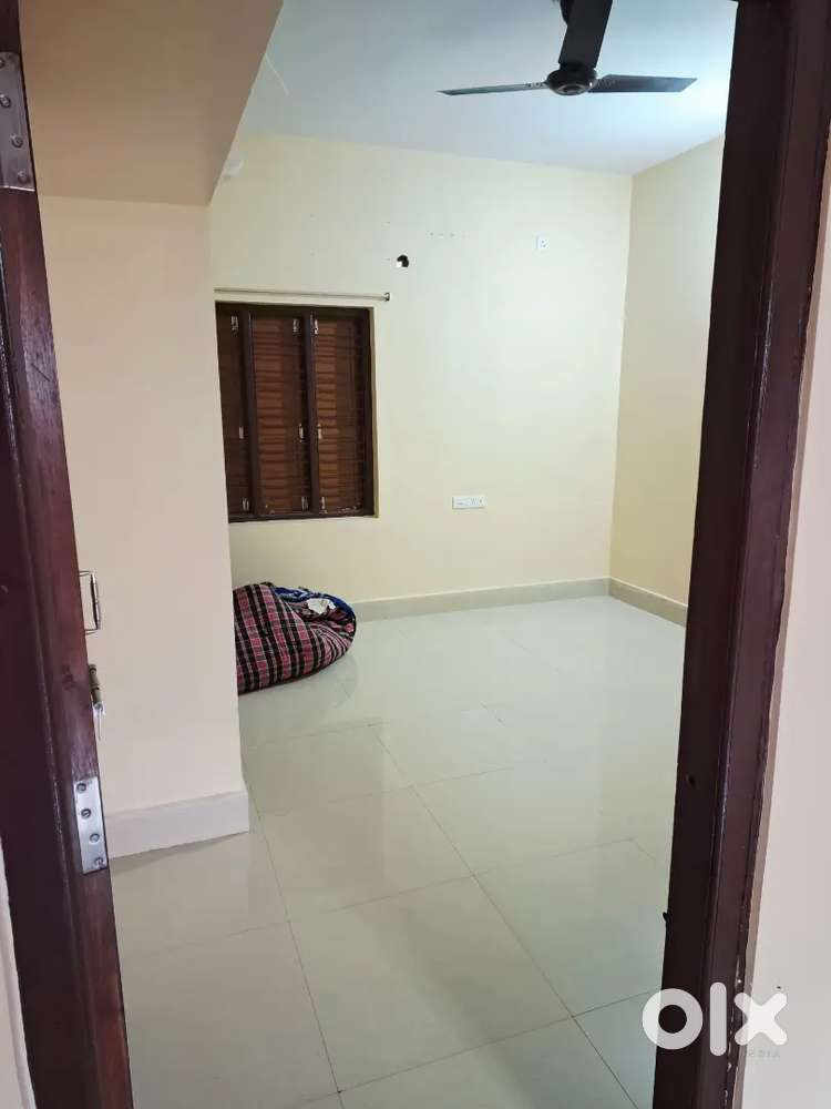 2bhk need a ladies flat mate