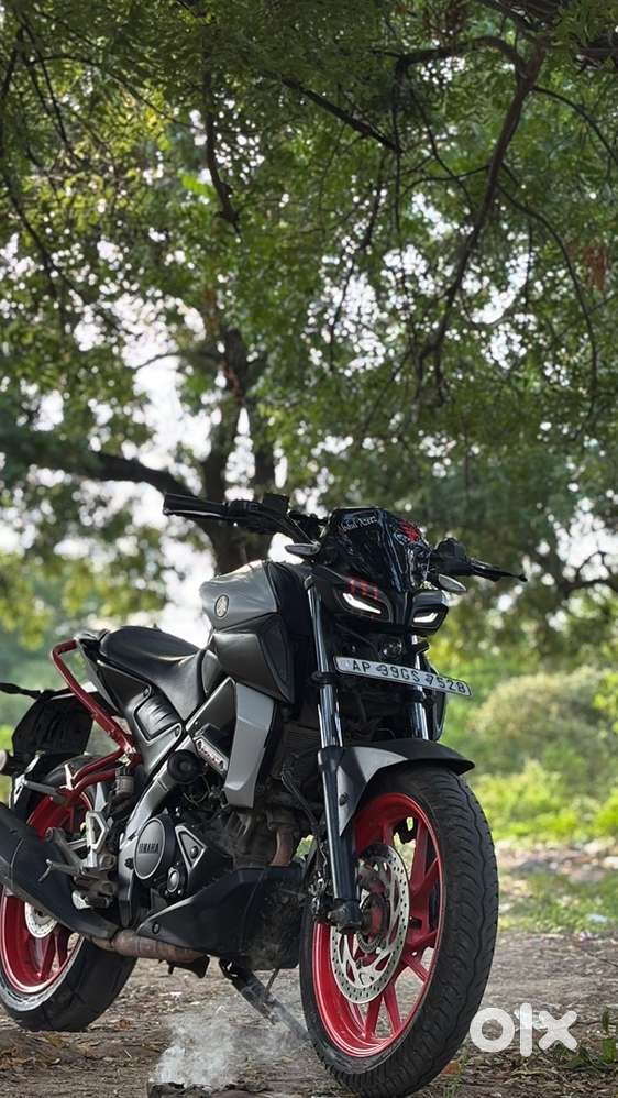 Yamaha mt 15 grey