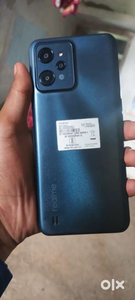 Realme c31 screen crack hai bas