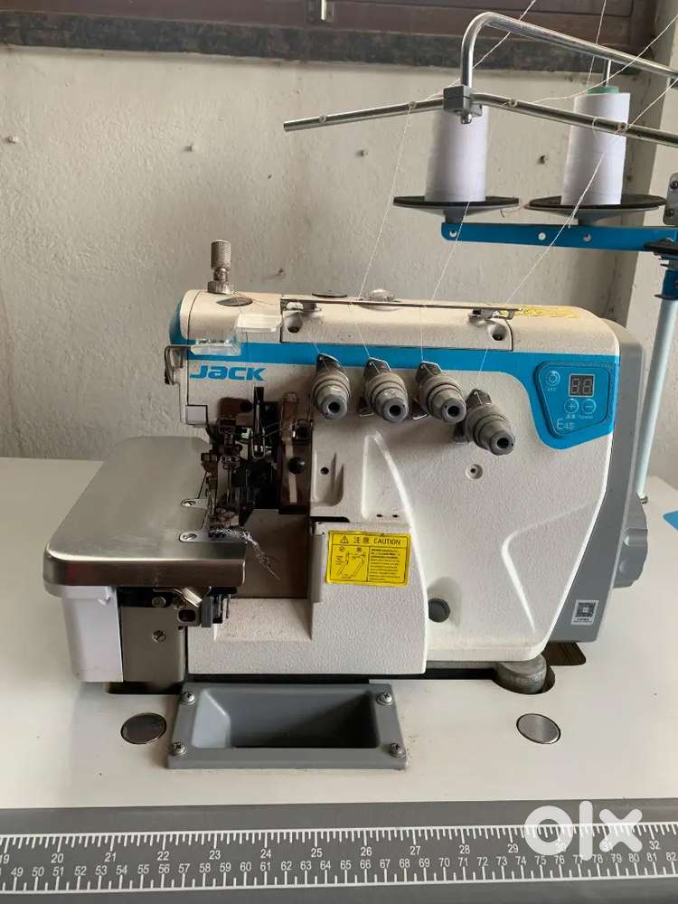 Industrial Jack Overlock Sewing Machine – Excellent Condition