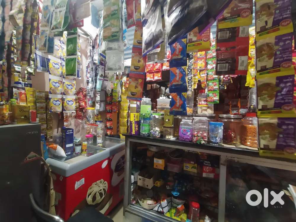 Shop for sale condiments and tea stall