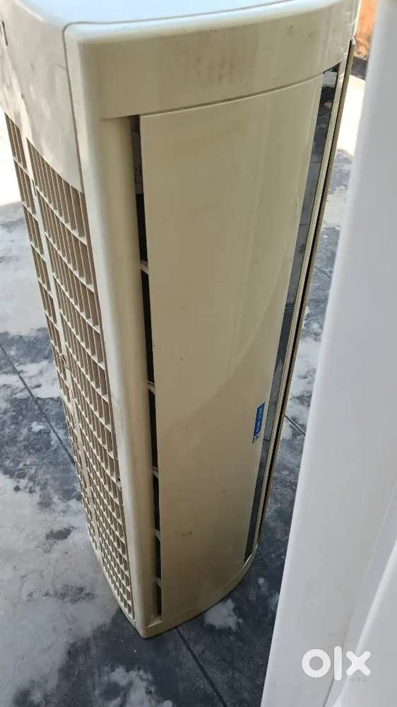Split AC air conditioner good condition