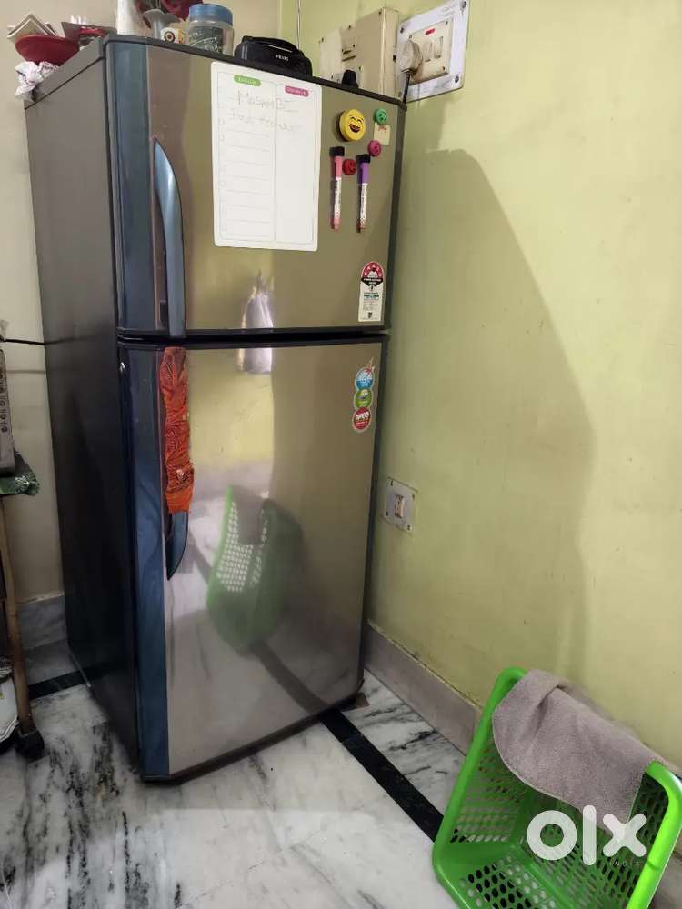 Godrej 231 L 5 Star Inverter Frost Free Double Door Refrigerator