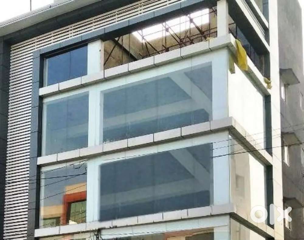 Ground floor space office cum godown near zudio morabadi