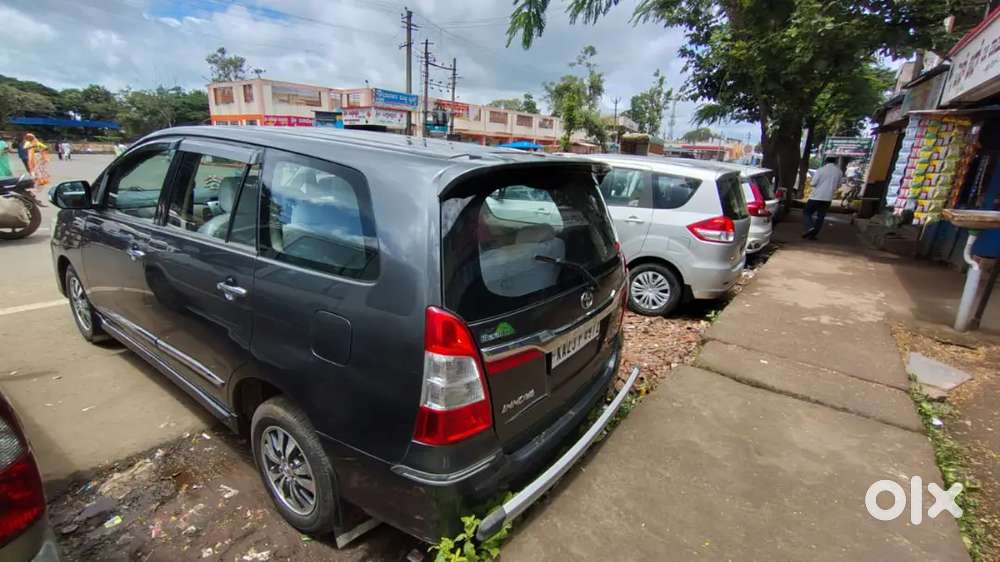 Innova 2.5 V top Modal 2015 /2016