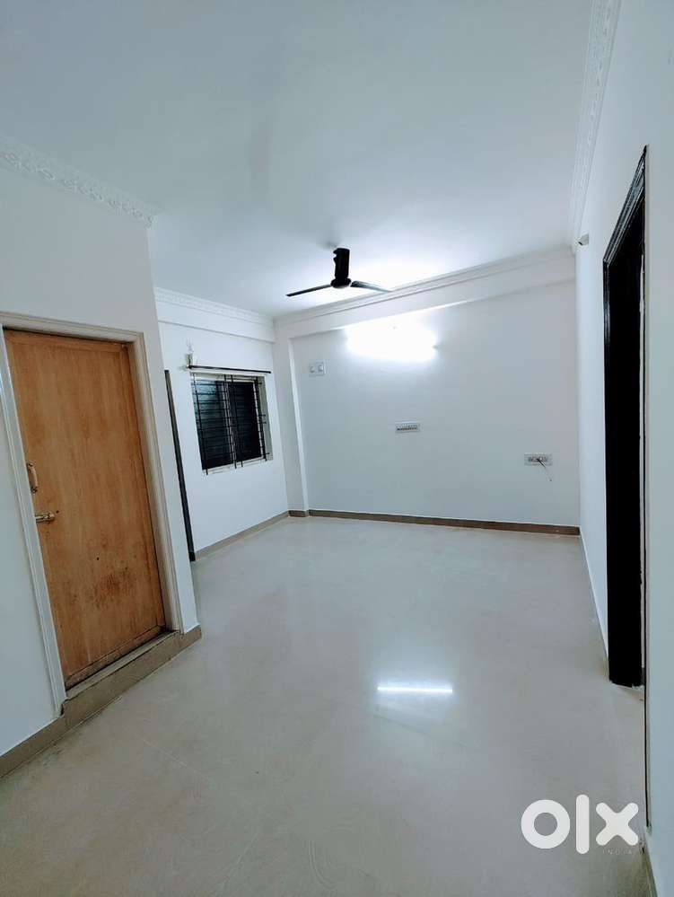 2bhk ground floor flat available for rent