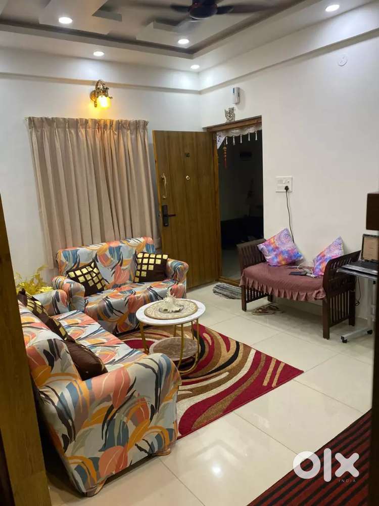 Beautifully Furnished 2BHK Flat – Ready to Move In Gated Community