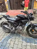 Bilkul new hai only 4500 km