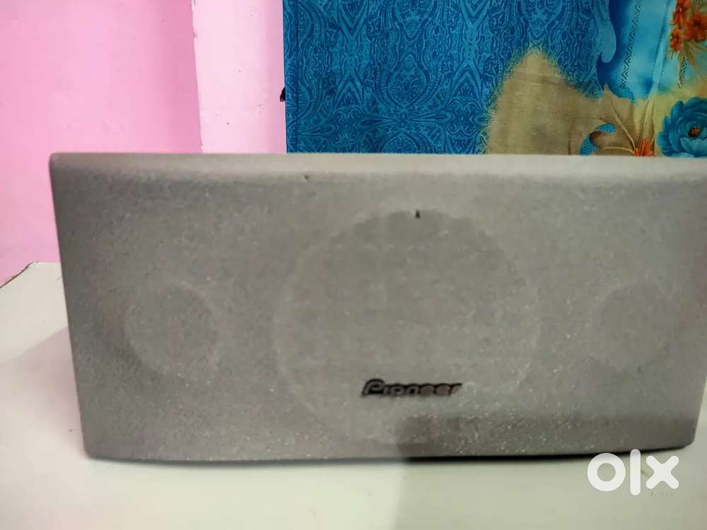 Pioneer center chanel 8 ohms 60wats imported