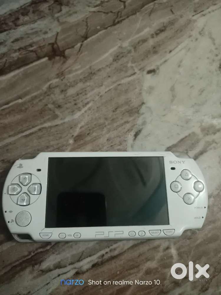 PSP 2000 in 3000
