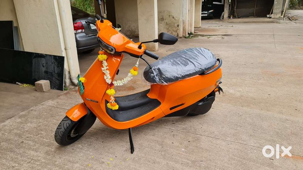 Ola s1 pro orange color