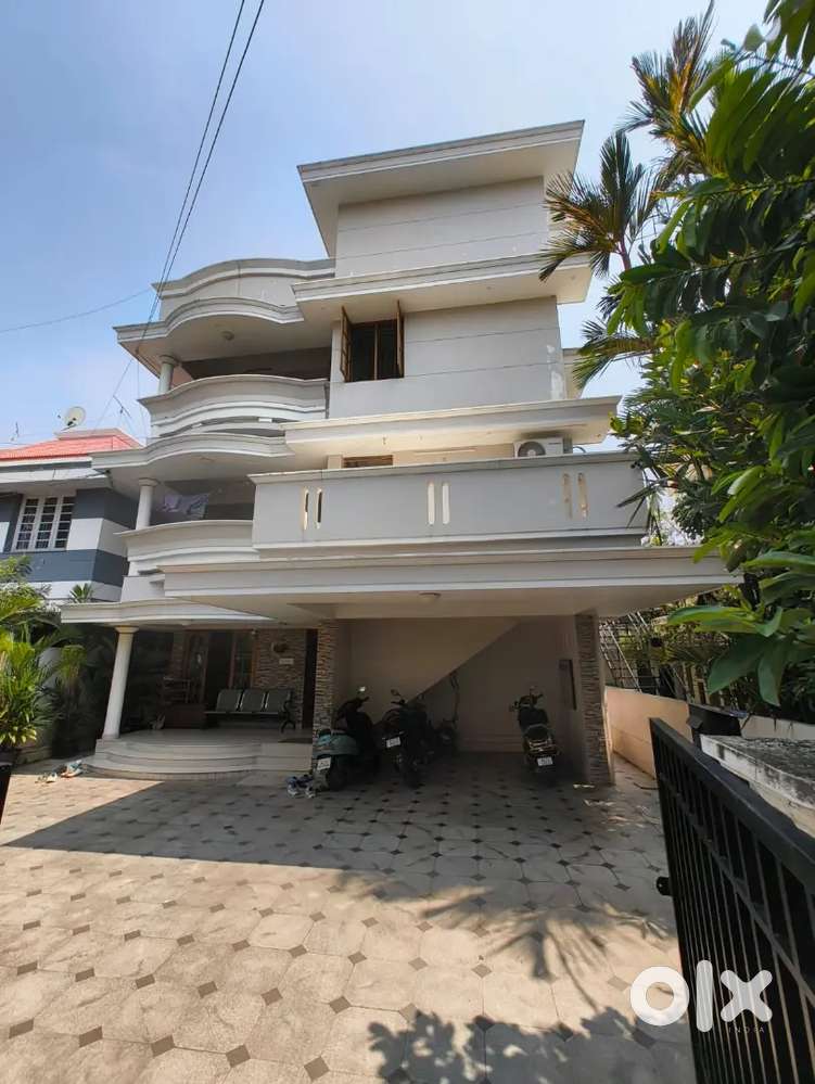 15yer old bullding, corantly rented (75000k