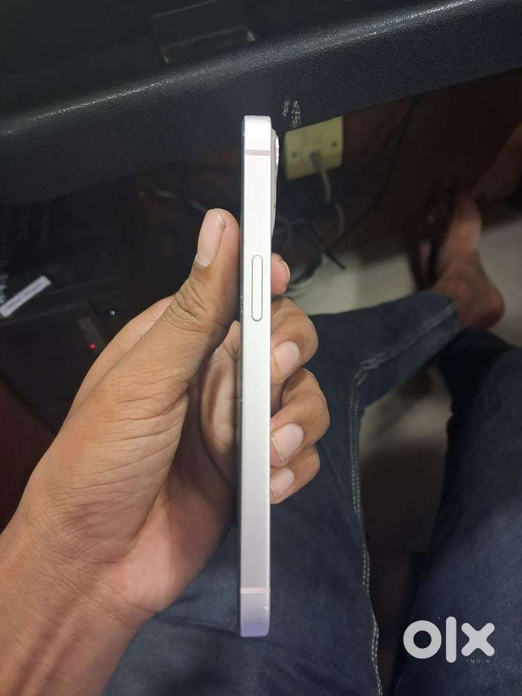 Iphone. 13