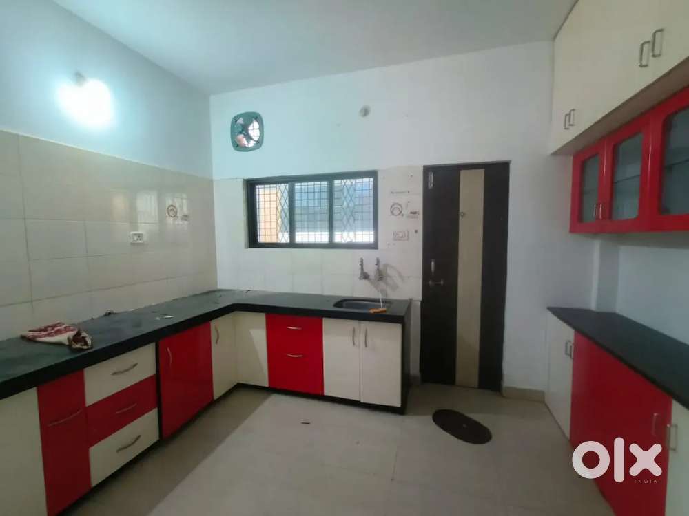 3 BHK FLAT IN TRIMURTY NAGAR FOR RENT