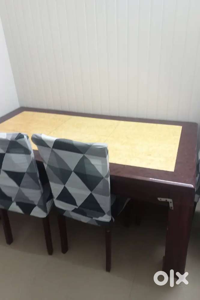 6 seater dining table