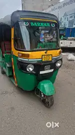 COMAPNY POSITION BAJAJ CNG AUTO SELL START WITH DOUBLE PLUK BS 4