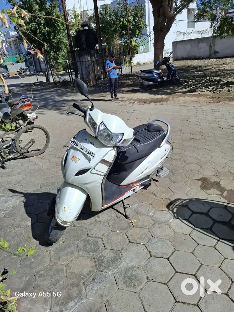 80%gaadi life full maintain gadi all parts change like new brand,,