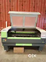 Old yueming co2 laser machine available